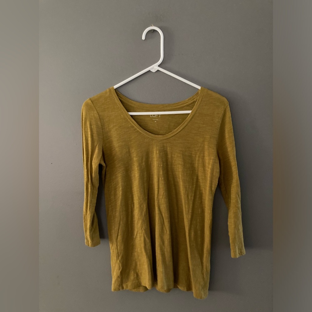 In Great Condition!! Ann Taylor Loft Long Sleeve Top